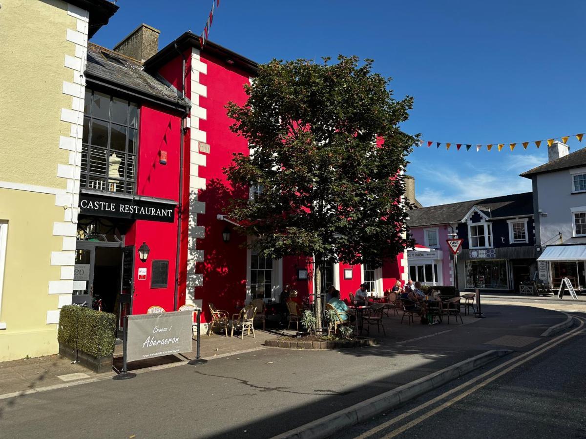 The Castle Hotel Aberaeron Dış mekan fotoğraf